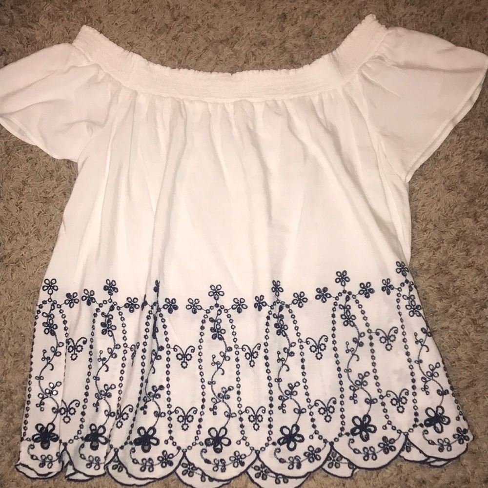 Old Navy+ Off the shoulder blouse